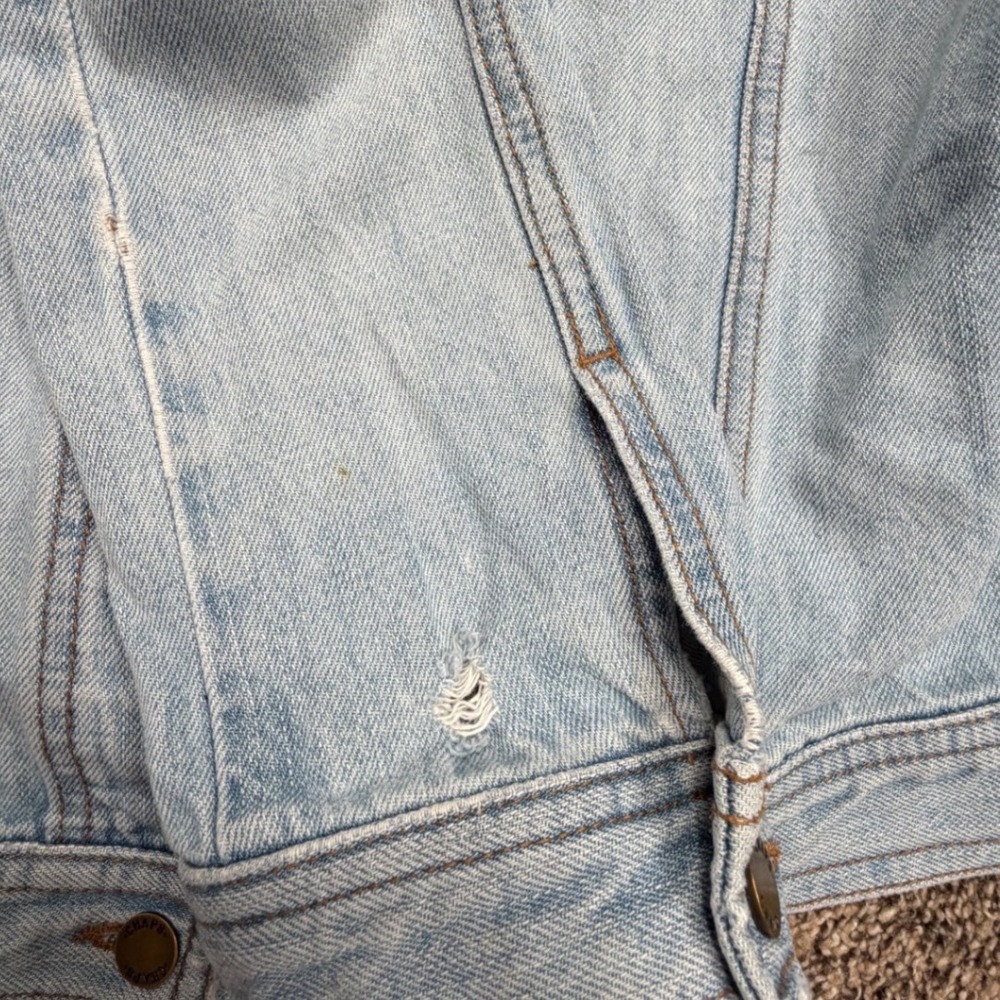 Chaps Light Wash Denim Trucker Jacket Embroidered Western Womens Large Blue - Picture 9 of 12